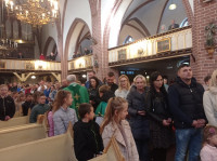 08.10.2023 r. Poświęcenie różańców dzieciom komunijnym przygotowującym się do I Komunii Św.