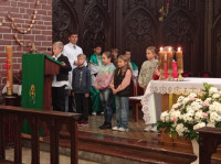 08.10.2023 r. Poświęcenie różańców dzieciom komunijnym przygotowującym się do I Komunii Św.